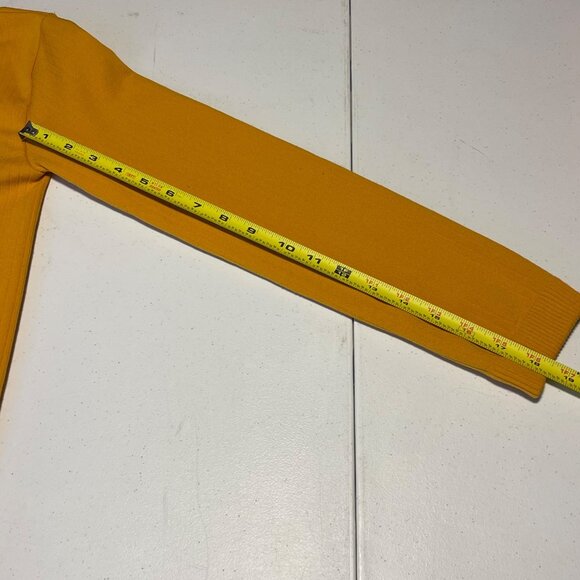 Bella Seamless Mustard Yellow Long Sleeve Textured Knit Womens Sweater - Picture 7 of 8